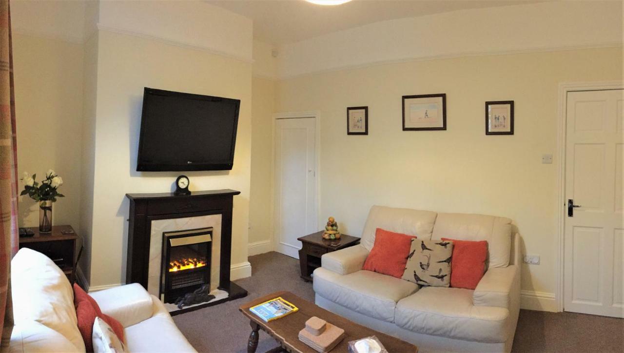 Browns Holiday Cottage Filey Dış mekan fotoğraf